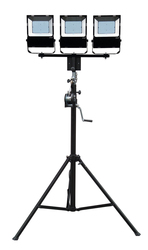 LED light mast 3x100W with LIFT 4 M